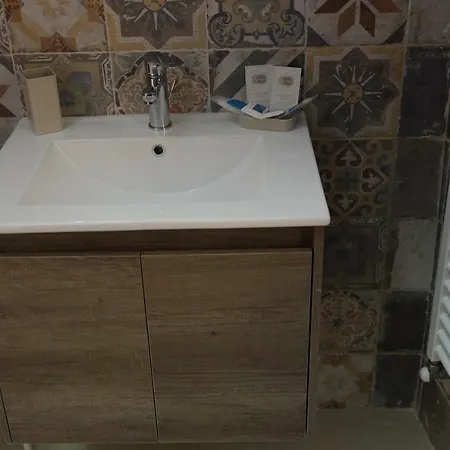 Nocleg ze śniadaniem Il Melograno Antico Con Terrazza E Giardino 2*