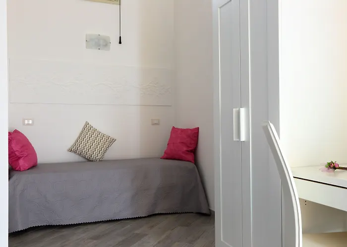 Il Melograno Antico Con Terrazza E Giardino Bed & Breakfast