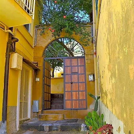Il Melograno Antico Con Terrazza E Giardino