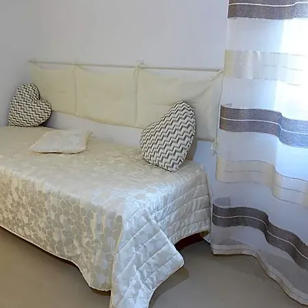 Bed and Breakfast Il Melograno Antico Con Terrazza E Giardino