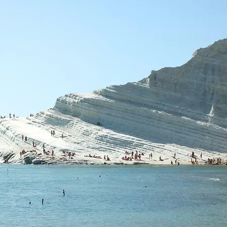 Il Melograno Antico Con Terrazza E Giardino אגריג'נטו
