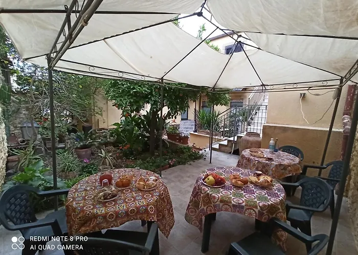 Frühstückspension Il Melograno Antico Con Terrazza E Giardino Agrigent