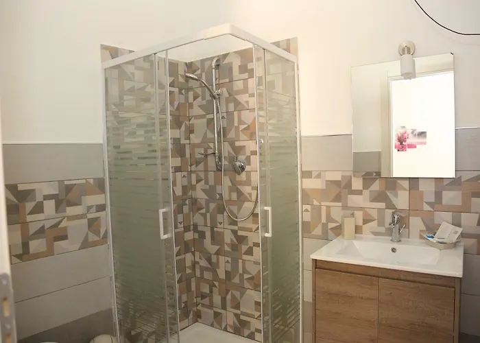 Il Melograno Antico Con Terrazza E Giardino